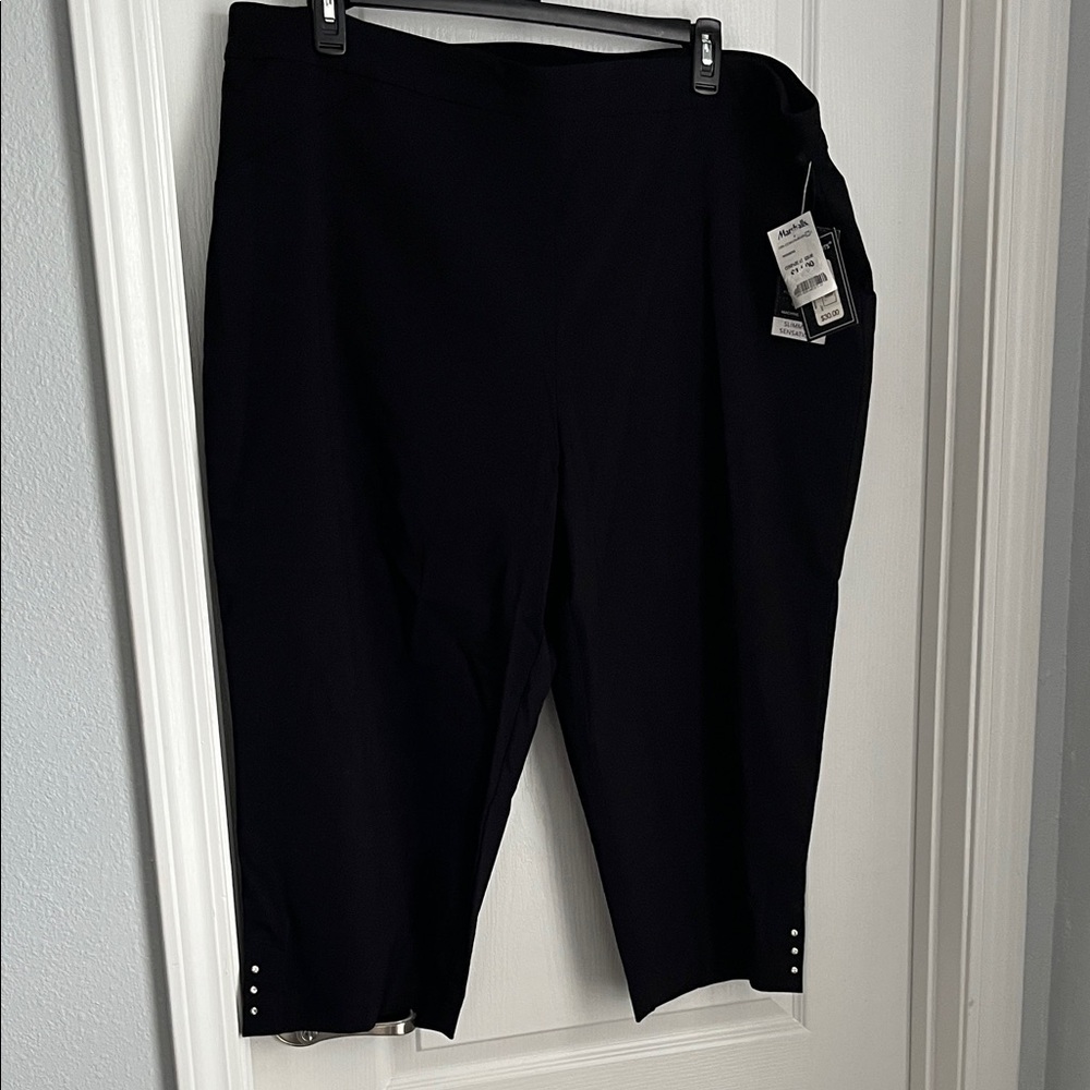 NWT! Counterparts Black Stretch cropped pants with hem detail. 24W